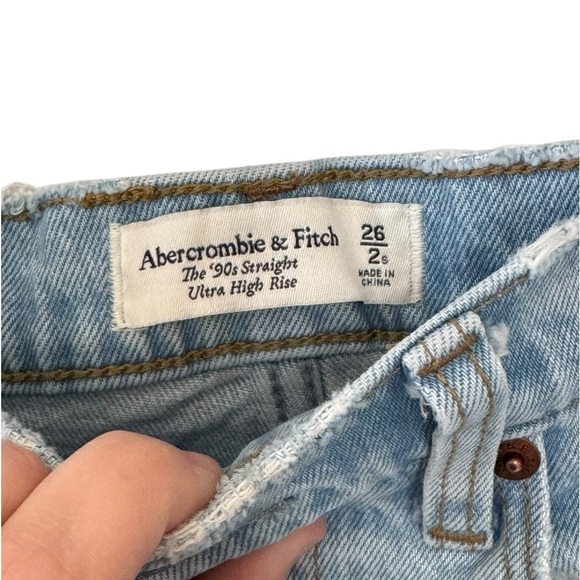 Abercrombie & Fitch The 90s straight ultra high rise size 26/2s - Picture 4 of 5